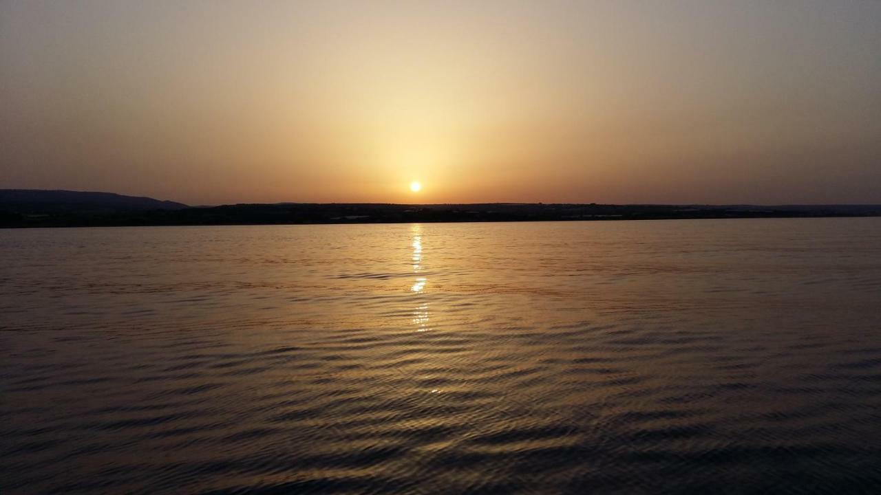 Villa Vulcano Marina di Ragusa Eksteriør billede